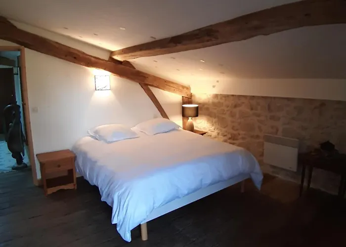 Le Maine Au Bois بيت للعطل